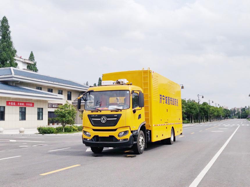 東風(fēng)天錦排水搶險車(chē)工程救險車(chē)
