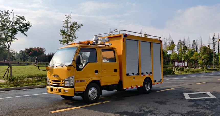 五十鈴雙排排水搶險車(chē)工程救險車(chē)
