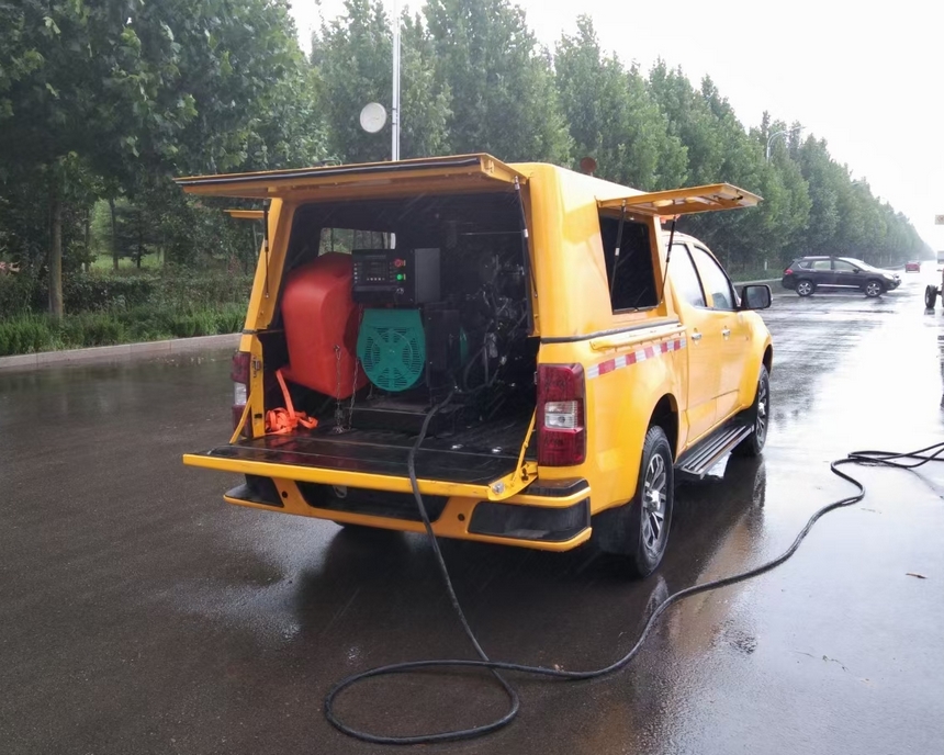 五十鈴皮卡排水搶險車(chē)工程救險車(chē)圖片4