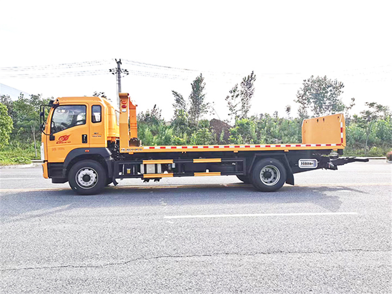 重汽豪沃G5平板一拖二清障車(chē)圖片3