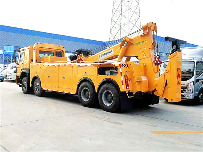 重汽豪沃前四后八拖吊聯(lián)體清障車(chē)圖片4