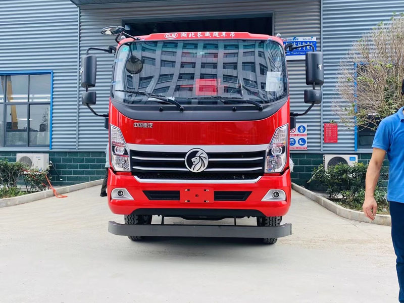 重汽王牌小黃牌6.3噸隨車(chē)吊圖片2