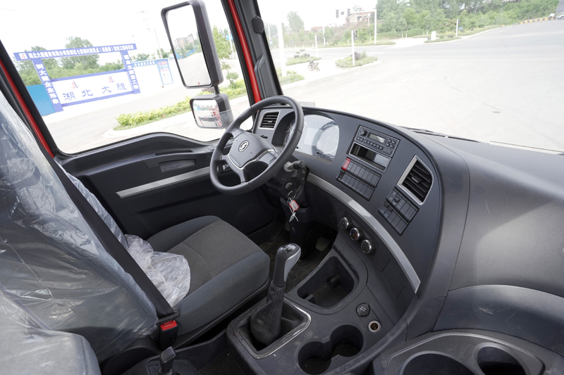 陜汽德龍前四后八新飛工14噸五節隨車(chē)吊圖片4