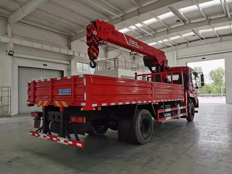 東風(fēng)暢行D3V單橋隨車(chē)吊圖片5