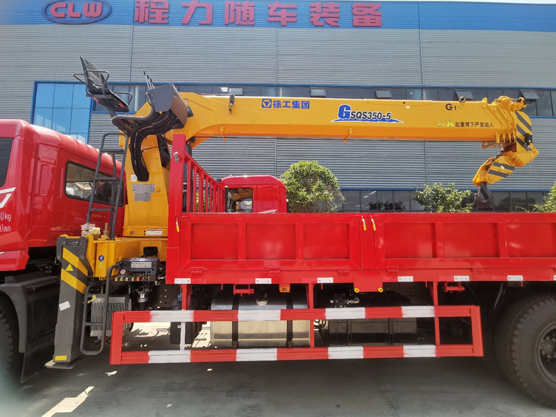 后八輪?wèn)|風(fēng)D3V 上裝14噸圖片2