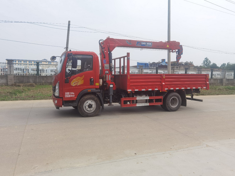 重汽豪曼6.3噸隨車(chē)吊廠(chǎng)家直銷(xiāo)圖片3
