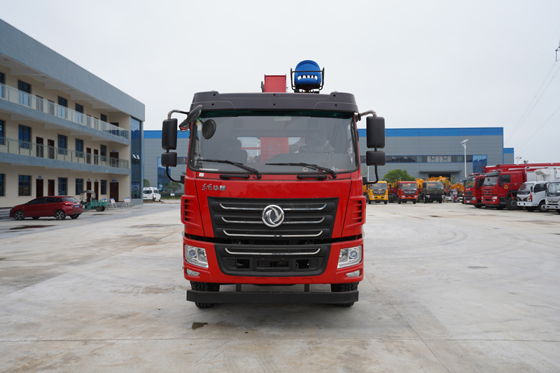 東風(fēng)華神F5 后八輪隨車(chē)吊圖片4