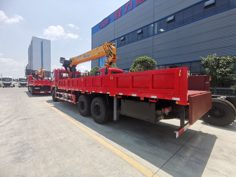 后八輪?wèn)|風(fēng)D3V 上裝14噸圖片4