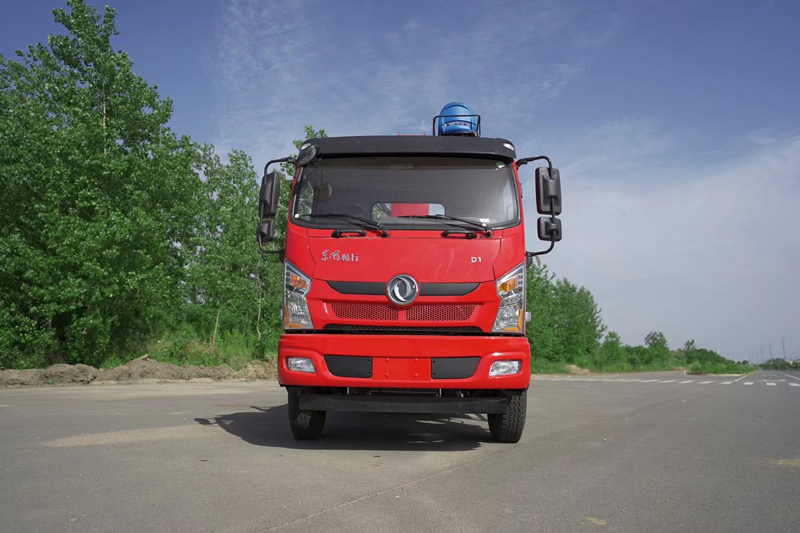 東風(fēng)暢行D1 8噸隨車(chē)吊圖片2