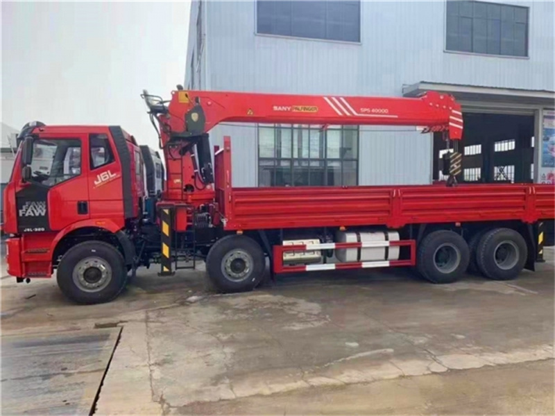 解放前四后八隨車(chē)吊新品上市圖片5