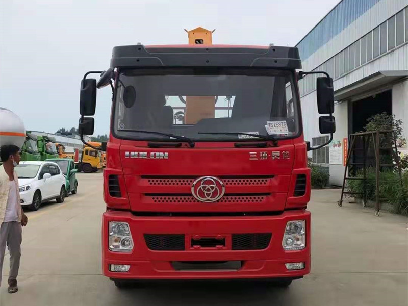 三環(huán)昊龍提升橋楚隨12噸吊機圖片3