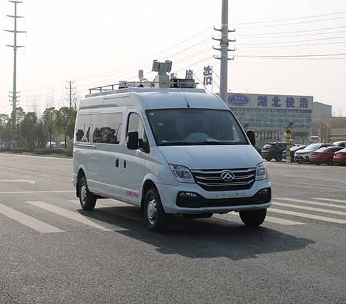 大通V80通信指揮指揮車(chē)